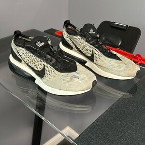 Nike Air Max Flyknit Racer Sesame, women’s size 10 or M 8.5, like new, 9/10